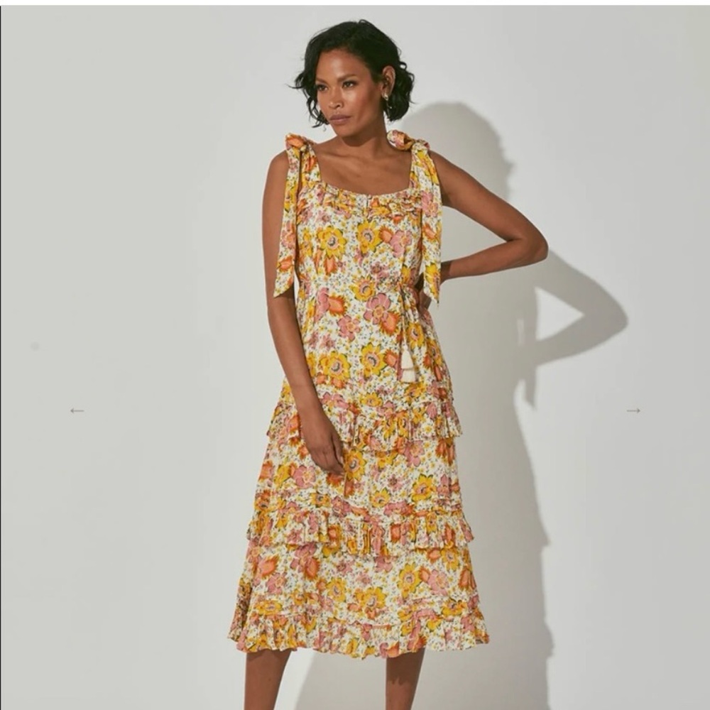 Cleobella Zane Flower dress size small. Pull over style with tie